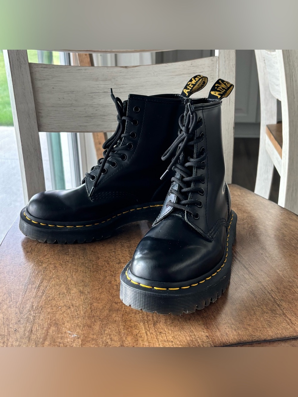 Dr. Marten’s 1460 Smooth Leather Lace Up Boots